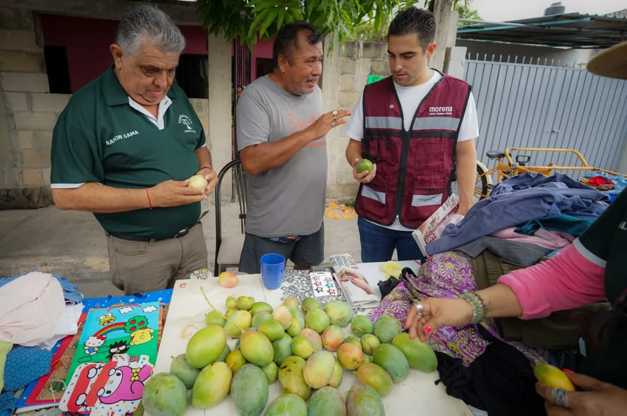 Gino Segura recorre tianguis de Cancún para mantener el diálogo con la ciudadanía y fortalecer el consumo local
