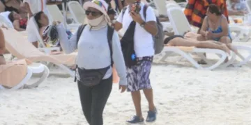 Comerciantes de playas en Cancún exigen frenar decomisos de mercancía