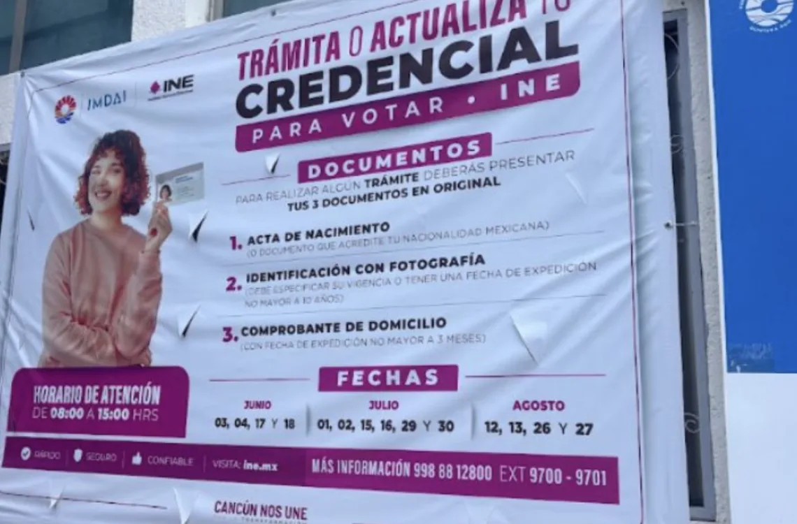 INE acerca sus servicios en Cancún con módulo de atención itinerante