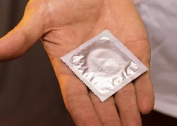 Doble moral frena educación sexual y eleva riesgos en Cancún: CODISCUN