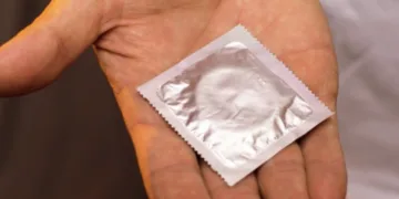 Doble moral frena educación sexual y eleva riesgos en Cancún: CODISCUN