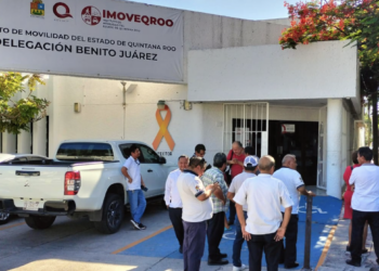 Taxistas de Cancún exigen frenar transporte irregular