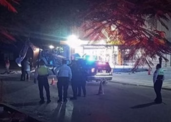 Excavadora daña cable y deja sin luz a Playa del Carmen