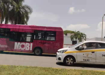 Taxi domina el transporte en Chetumal por falta de rutas