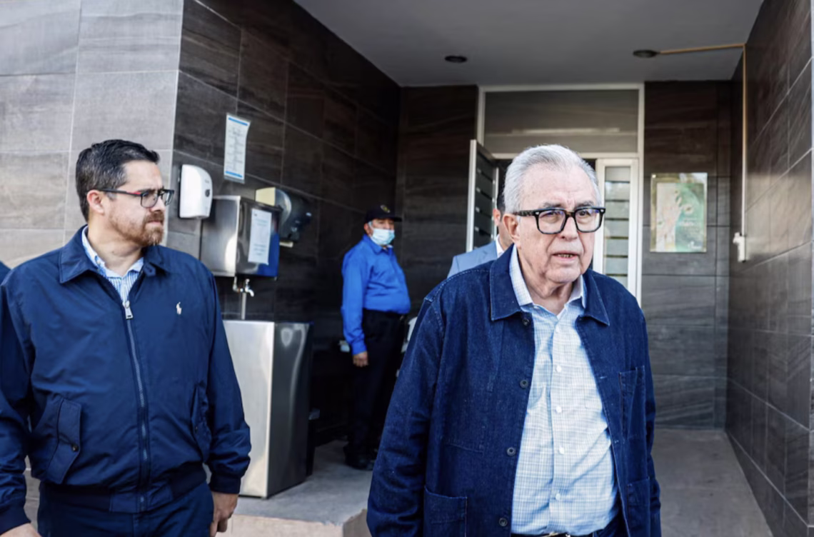 Rocha Moya regresa como gobernador de Sinaloa tras 112 días