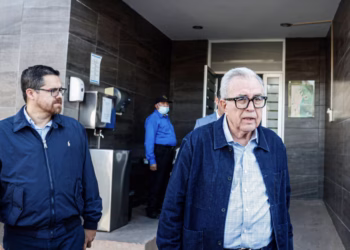 Rocha Moya regresa como gobernador de Sinaloa tras 112 días