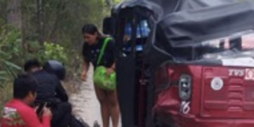 Mototaxi vuelca en Arco Norte y deja lesionado en Cancún
