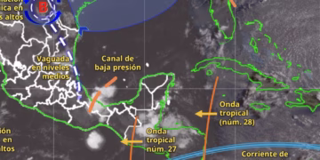 Onda tropical 28 deja calor extremo y lluvias fuertes en Cancún y la Riviera Maya