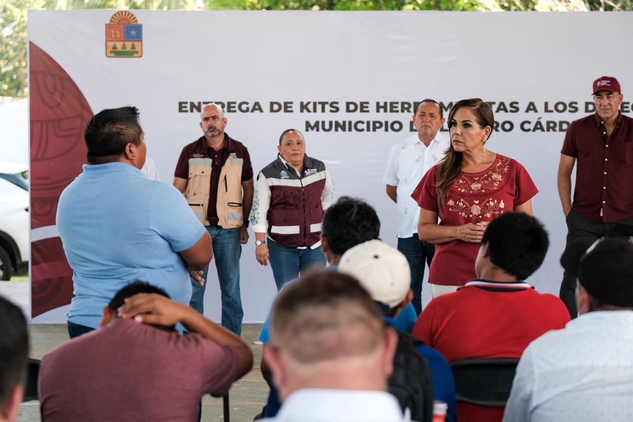 Responde Mara Lezama a delegadas y delegados de Lázaro Cárdenas, con kits de herramientas para servicio de sus comunidades