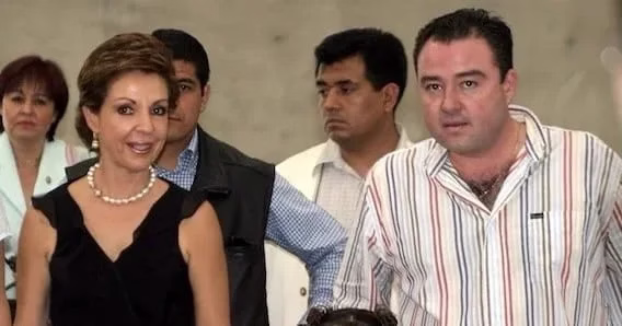 Marta Sahagún, con su hijo mayor Manuel Bribiesca