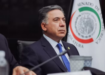 Morena presiona a Inzunza para que pida licencia en el Senado