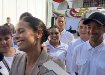 Descarta Ana Paty Peralta pedir otra licencia; se queda en Cancún hasta el final de la administración