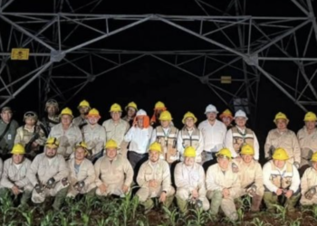 CFE avanza en restablecer luz tras vandalismo en el sureste