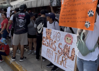 Simpatizantes llenan el antiguo Pepe's con mensajes de apoyo