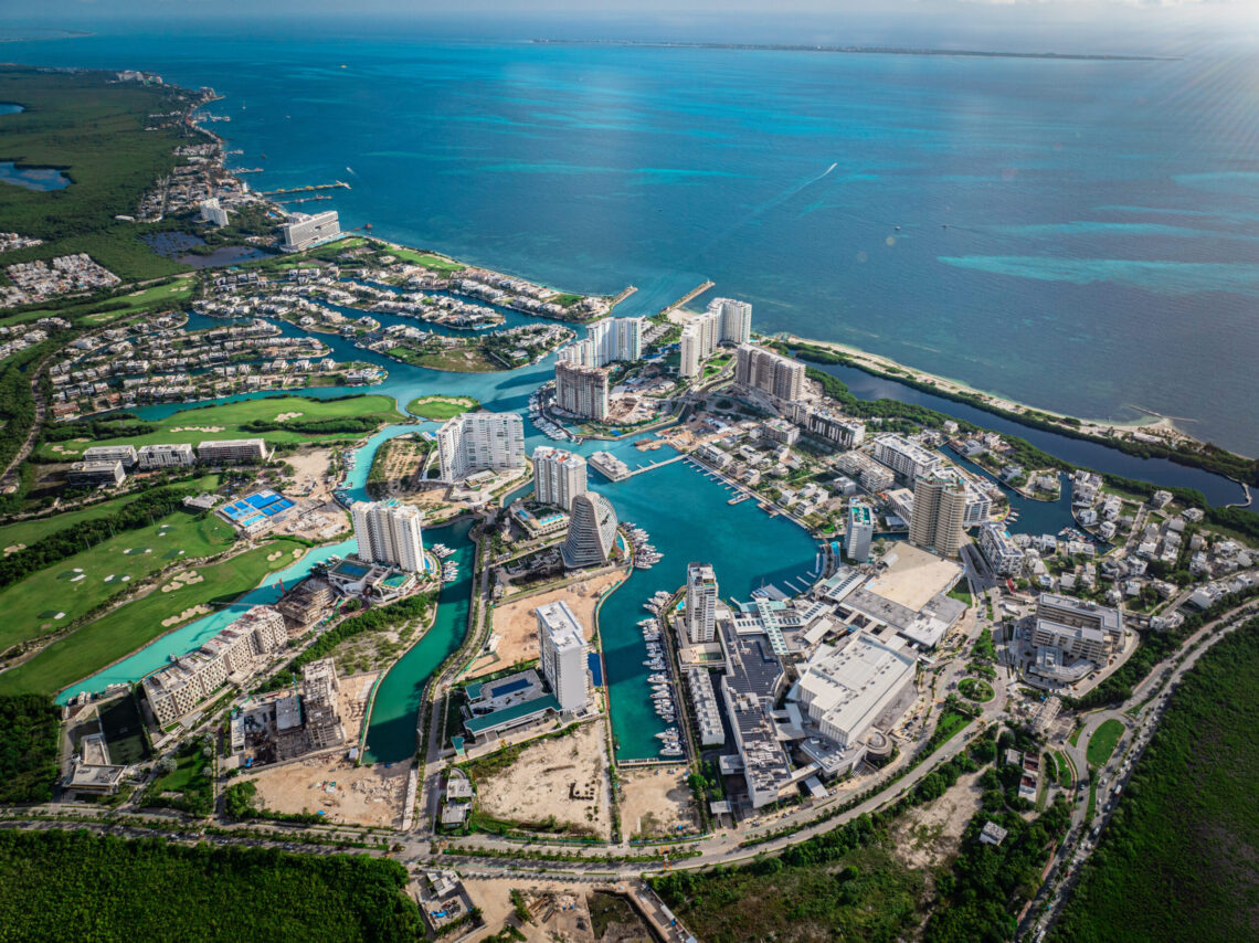 Mercado inmobiliario: Cancún crece, Tulum se estanca sin obra nueva