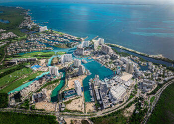 Mercado inmobiliario: Cancún crece, Tulum se estanca sin obra nueva