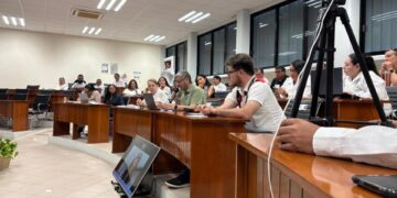 UAQROO analiza protocolo contra violencia de género y acoso