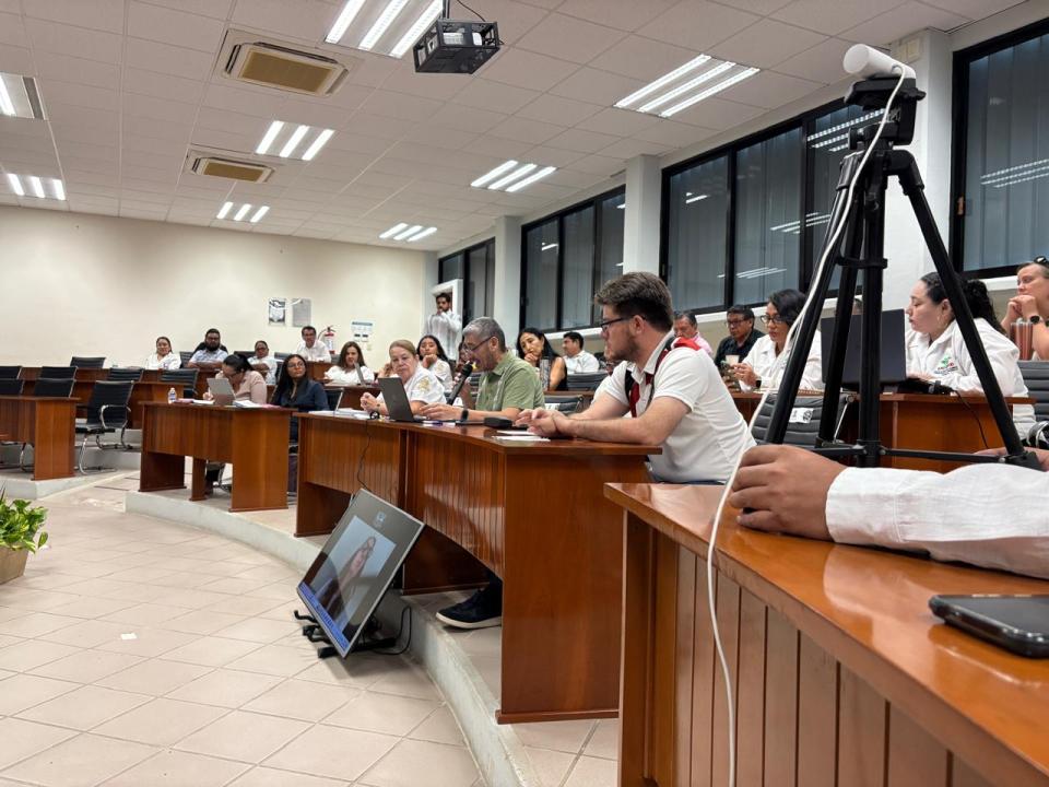 UAQROO analiza protocolo contra violencia de género y acoso