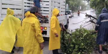 Puerto Morelos atiende encharcamientos con más de 50 trabajadores