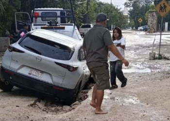Vecinos de avenida Colegios protestan por obra de Aguakan