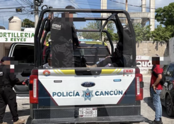 Detienen en Cancún a dos por presunto uso de billetes falsos