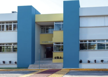 Padres denuncian amenazas de un alumno en colegio de Cancún