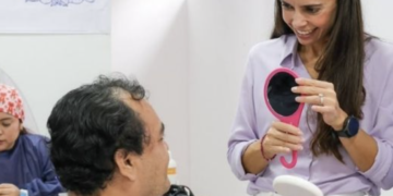 DIF Benito Juárez entrega 98 prótesis oculares gratuitas en Cancún