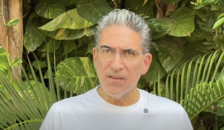 Flavio Rosado deja Salud y va por Morena en Isla Mujeres
