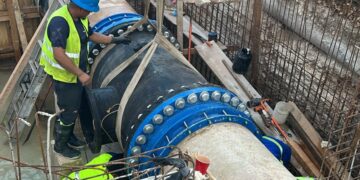 Aguakan avanza con los trabajos de interconexión de agua potable en la línea de alimentación al desarrollo Kusamil II