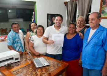 Renán Sánchez Tajonar se registra para la Coordinación Municipal en Cozumel