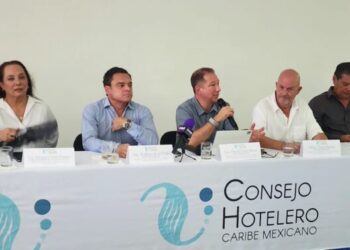 Quintana Roo pierde 508 mil turistas y hoteleros rechazan alza al DNR
