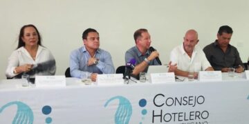 Quintana Roo pierde 508 mil turistas y hoteleros rechazan alza al DNR