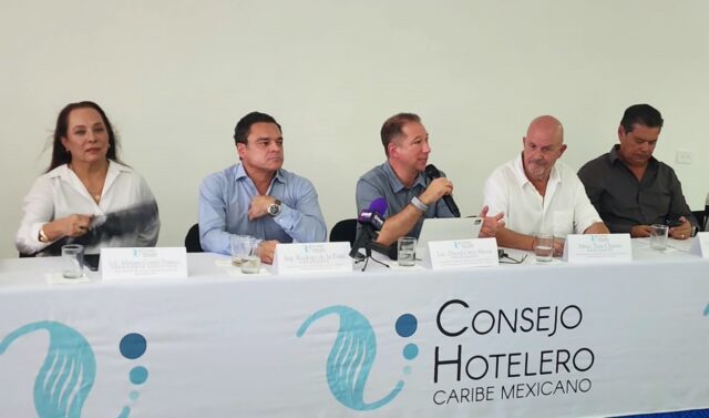 Quintana Roo pierde 508 mil turistas y hoteleros rechazan alza al DNR