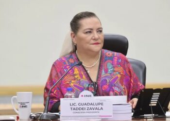 Guadalupe Taddei, consejera presidenta del INE, en sesión del Consejo General