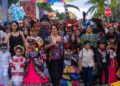 La gobernadora Mara Lezama encabeza el desfile de catrinas del Janal Pixan en Calderitas