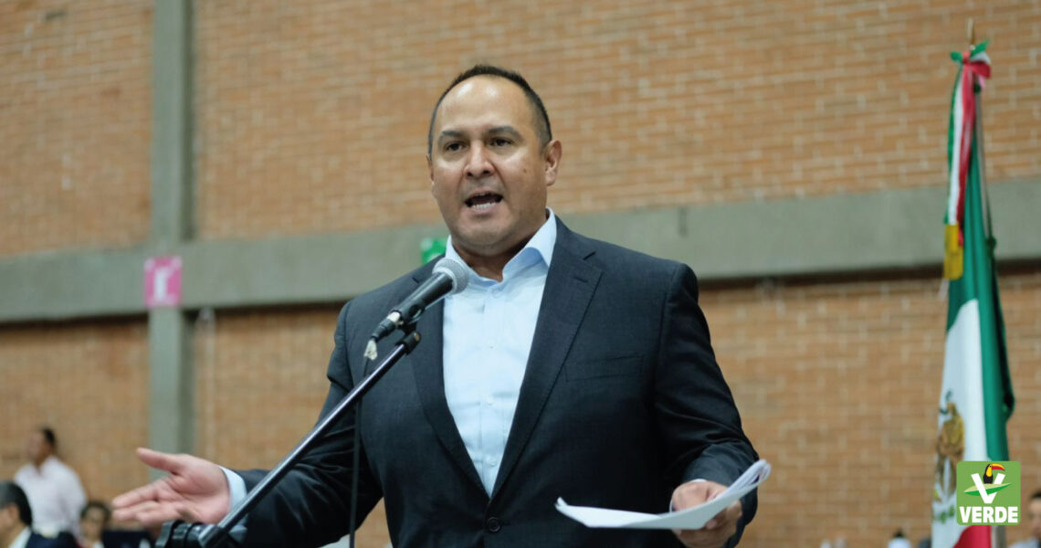 Juan Carrillo acusa a "panistas disfrazados de Morena" en Isla Mujeres