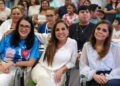 La gobernadora Mara Lezama en la ceremonia de altas de la jornada Unidos de Corazón en Cancún