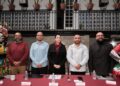 Funcionarios de Playa del Carmen y representantes de LATAM Luxury Summit en la Casa de Representación de Quintana Roo en la Ciudad de México