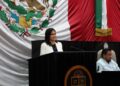 Rubí Pacheco Pérez, consejera presidenta del Ieqroo, en la tribuna del Congreso de Quintana Roo