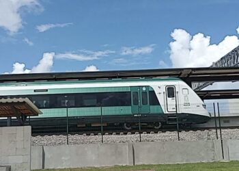 Convoy del Tren Maya en una estación de Quintana Roo.
