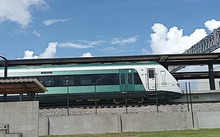 Convoy del Tren Maya en una estación de Quintana Roo.